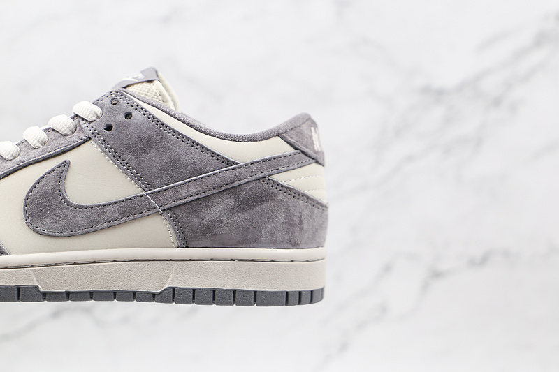 Sb Zoom Dunk Low Pro Light Grey/Light Grey/White 9