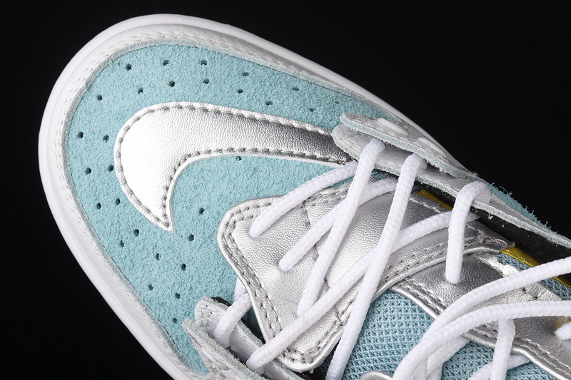 Sb Dunk Low Light Blue/White/Yellow-Red 9