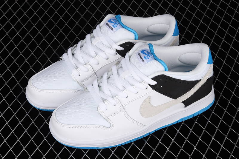 Sb Dunk Low Prm White/Black/Laser Blue 23