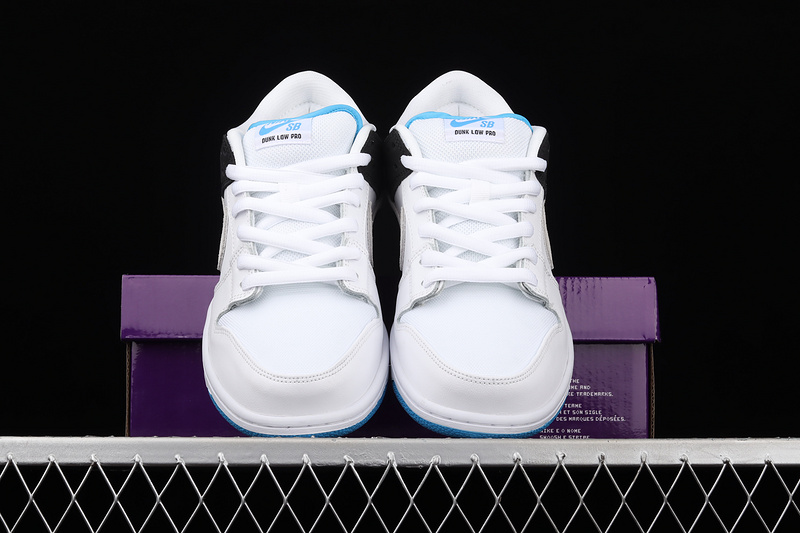 Sb Dunk Low Prm White/Black/Laser Blue 25