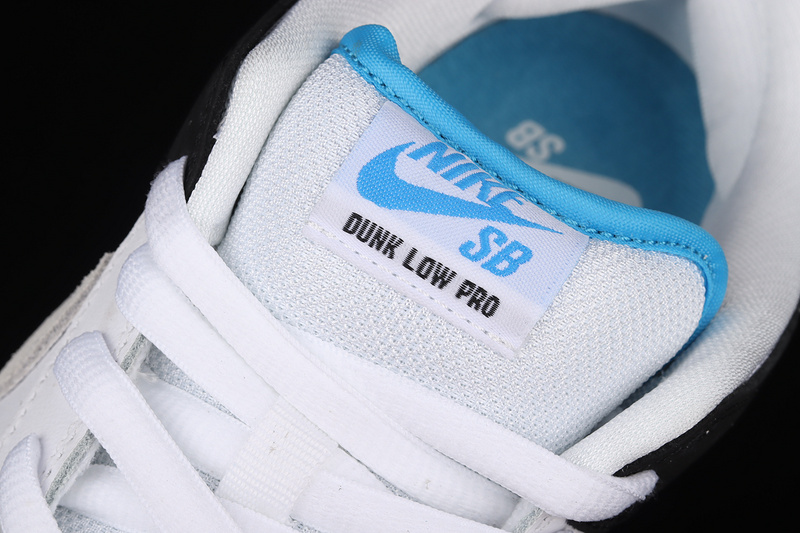 Sb Dunk Low Prm White/Black/Laser Blue 31