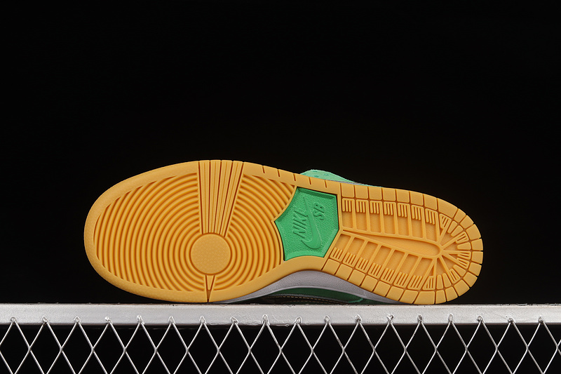 Dunk Low Sb St Patrick S Day Lucky Green/Metallic Gold 17