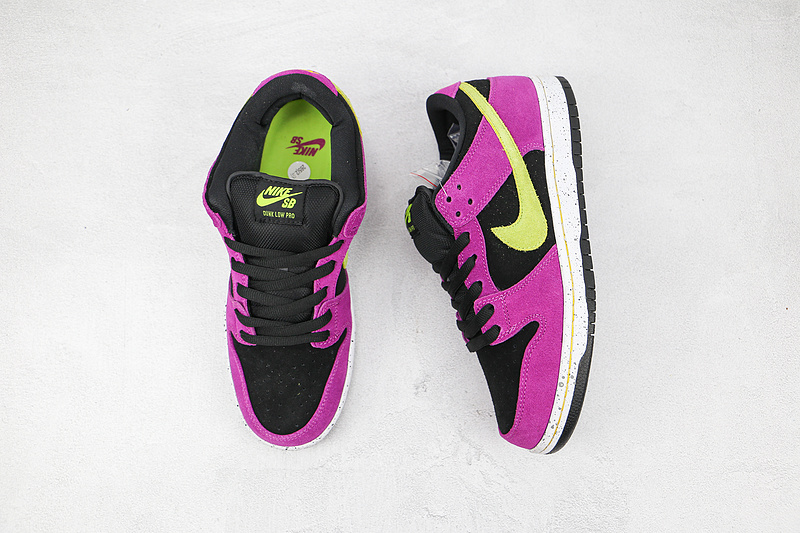 Dunk Low Pro Sb Red Plum/Black/Taxi/Citron 3