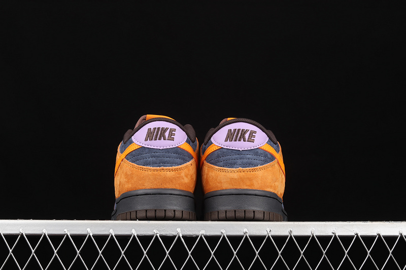 Sb Dunk Low Premium Cider Off Noir/Cider/Dark Chocolate/Wild Berry 9