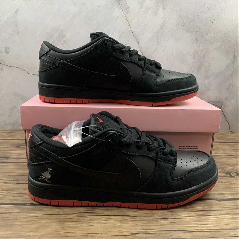 Dunk Sb Low Trd Qs Black Pigeon Black/Sienna 31