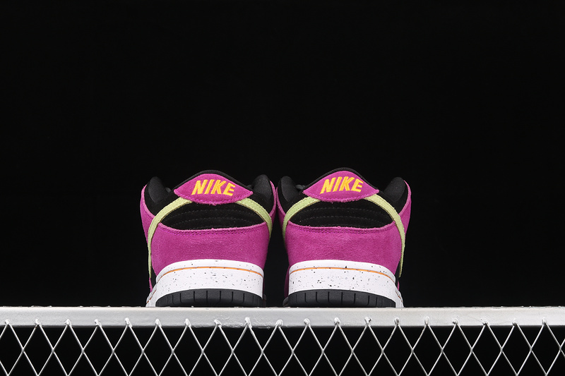 Sb Dunk Low Red Plum/Black-Taxi-Citron 5