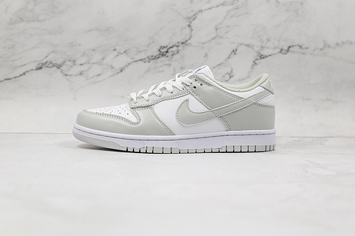 Sb Dunk Low Photon Dust White/Photon Dust 15