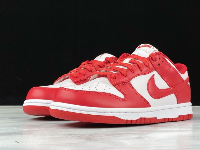 Sb Dunk Low White/University Red 17