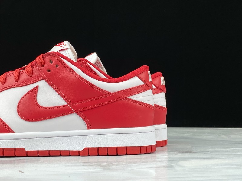 Sb Dunk Low White/University Red 21