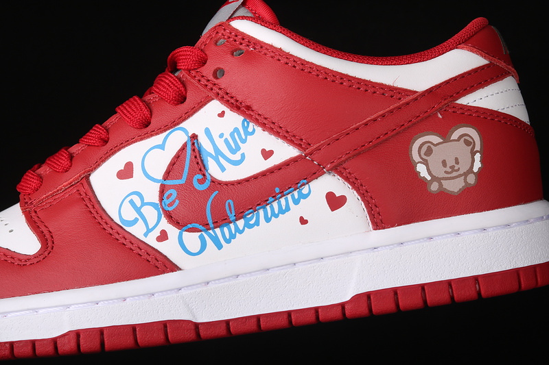 Sb Dunk Low Valentine's Day Red/White/Blue 33