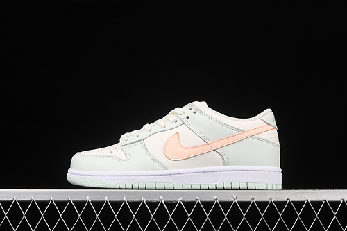 Sb Dunk Low Sail/Crimson Tint/Barely Green/White 19