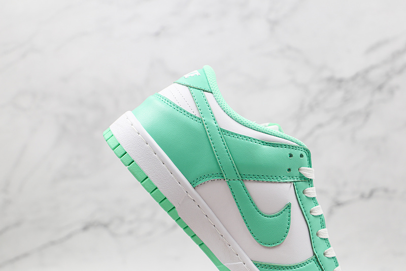 Sb Dunk Low Green Glow White/Green Glow/White 15