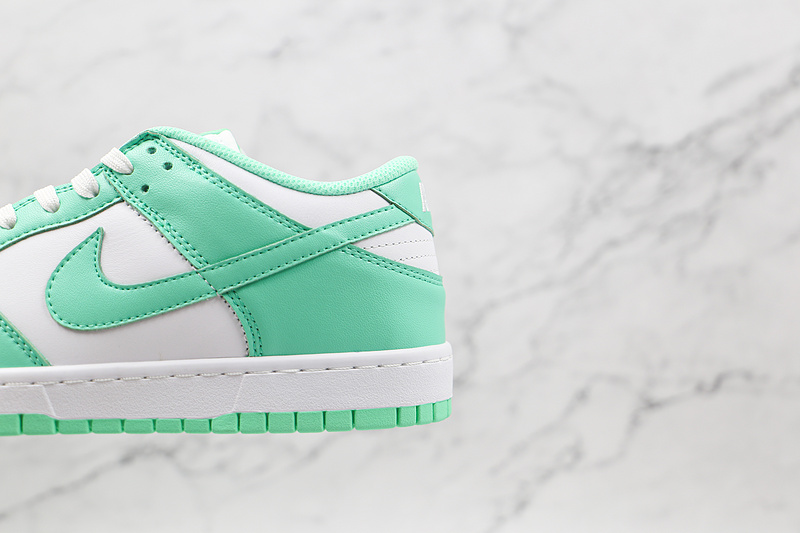 Sb Dunk Low Green Glow White/Green Glow/White 19