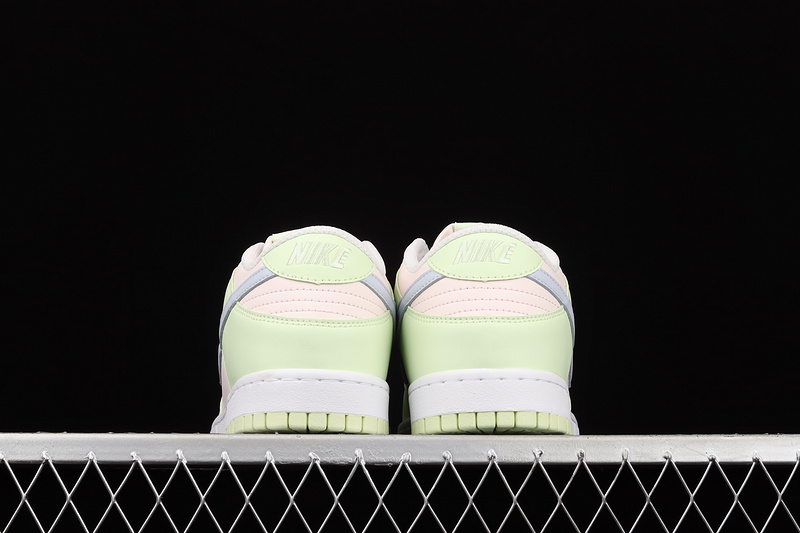 Sb Dunk Low Light Soft Pink/Ghost/Lime Ice/White 3