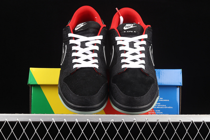 League Of Legends Lpl X Sb Dunk Low Black/White-Bright Crimson 29