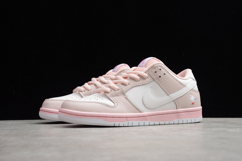 Sb Dunk Low Infrared Pink/White 25