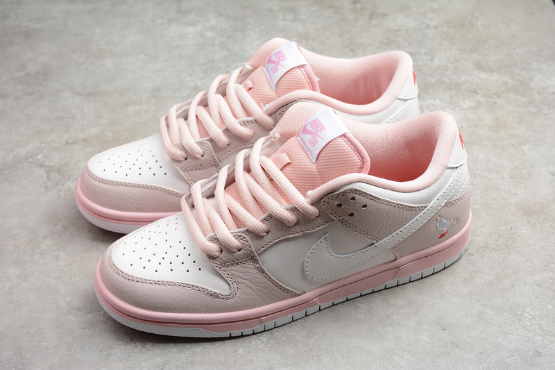 Sb Dunk Low Infrared Pink/White 29