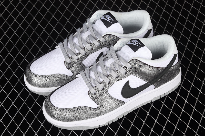 Zg Sb Dunk Low Shimmer Silver/Black/White 3