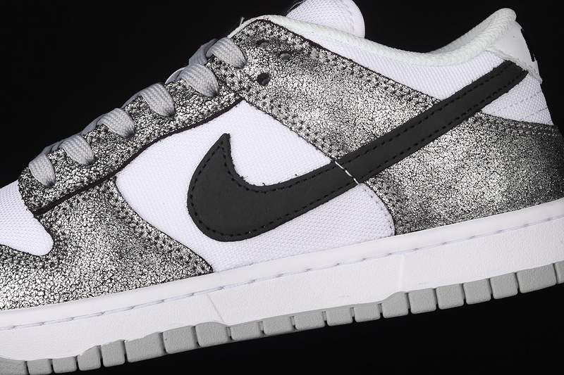 Zg Sb Dunk Low Shimmer Silver/Black/White 21