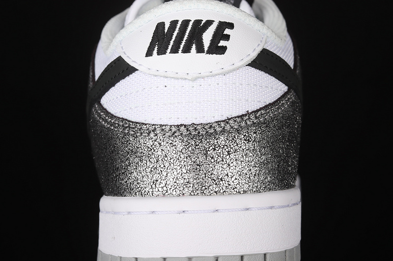 Zg Sb Dunk Low Shimmer Silver/Black/White 31