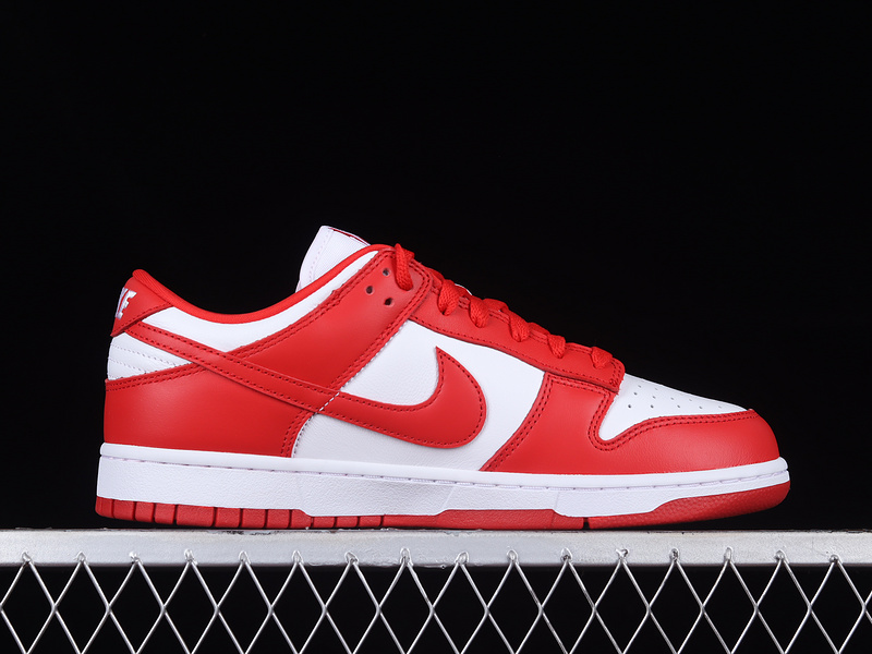 Dunk Low Sb Retro Sp St. John S White/University Red 17