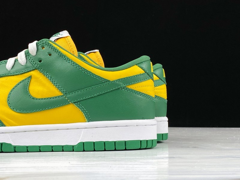 Sb Dunk Low Sp Brazil Varsity Maize/Pine Green/White 25