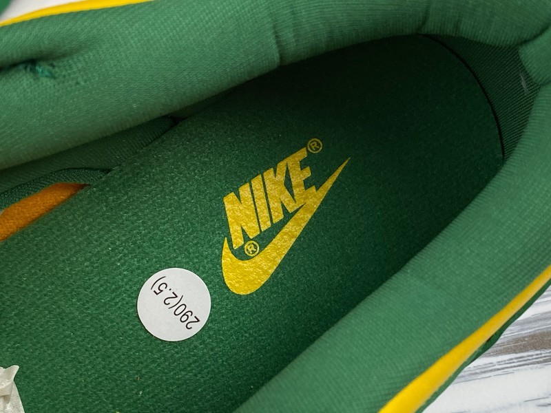 Sb Dunk Low Sp Brazil Varsity Maize/Pine Green/White 27