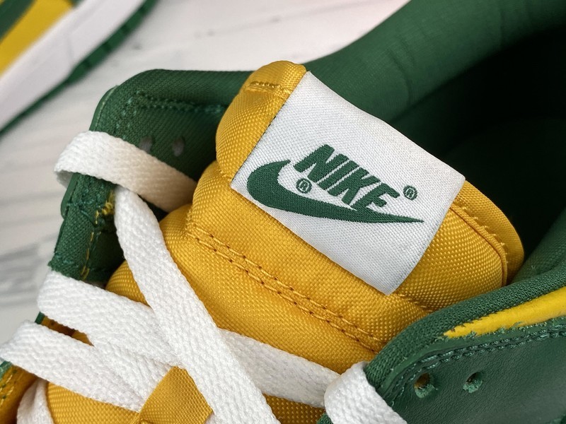 Sb Dunk Low Sp Brazil Varsity Maize/Pine Green/White 31