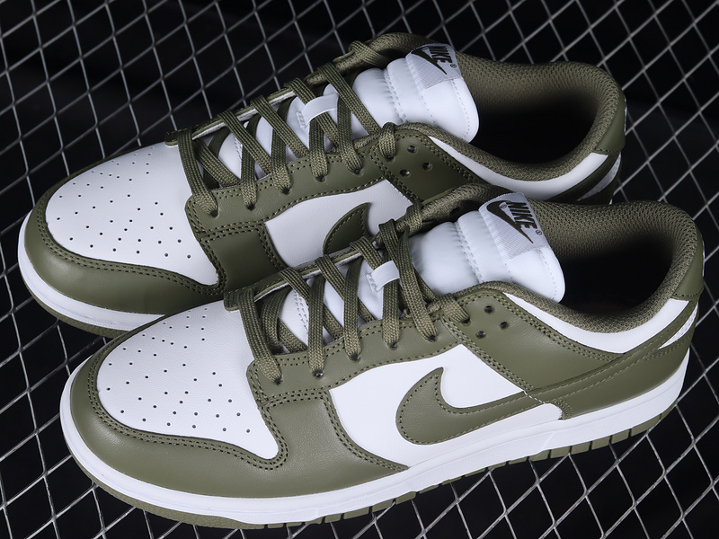 Dunk Low Sb White/Medium Olive/White 11