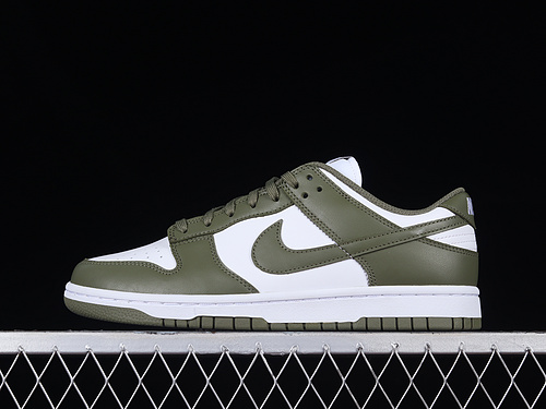 Dunk Low Sb White/Medium Olive/White 19