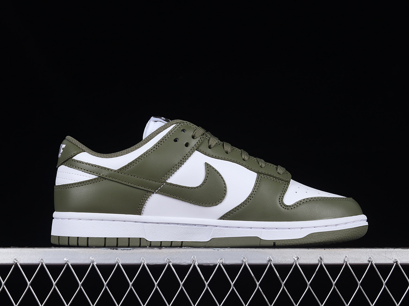 Dunk Low Sb White/Medium Olive/White 25