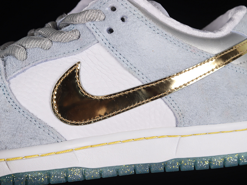 Sean Cliver Dunk Low Sb White/Psychic Blue/Metallic Gold 13