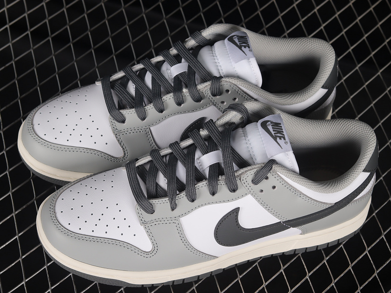 Dunk Low White/Light Smoke Grey/Black 15