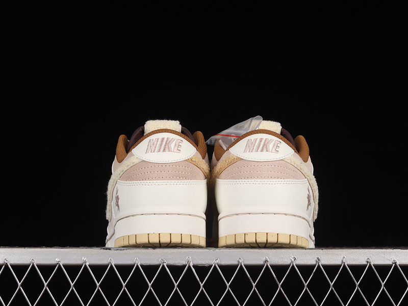 Dunk Low Year Of The Rabbit Fossil Stone/Coconut Milk/Sail 11