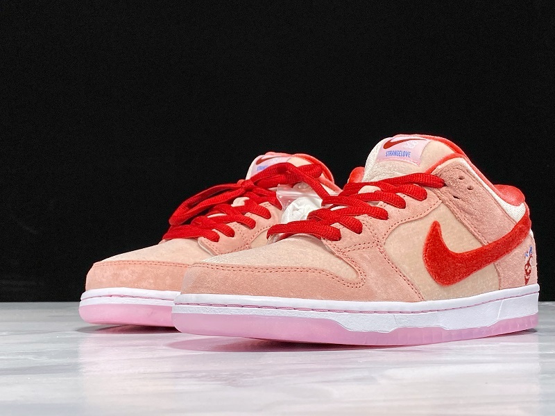 Sb Dunk Low Strangelove Skateboards Regular Box Pink/Red-White 39