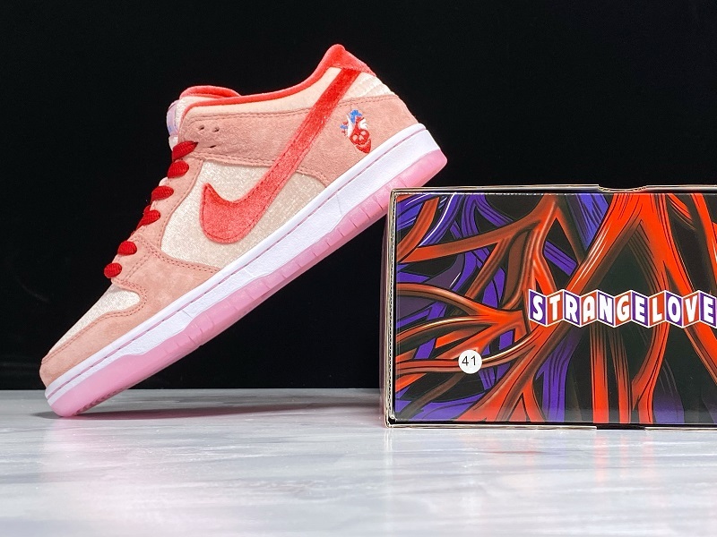 Sb Dunk Low Strangelove Skateboards Regular Box Pink/Red-White 41