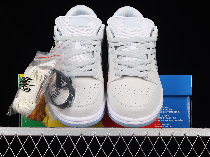 Concepts X Dunk Low Og Sb Qs White Lobster Friends Family White 13