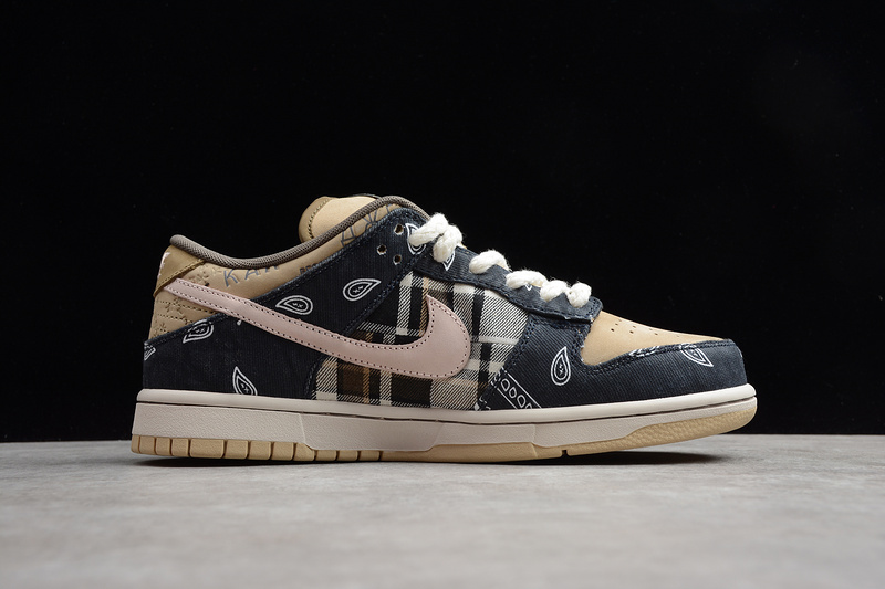 Gz Sb Dunk Low Travis Scott Black/Parachute Beige-Petra Brown 21