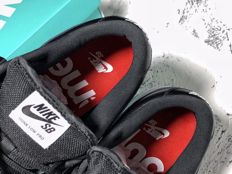 Pk Supreme X Sb Dunk Low Black/Silver/White 39