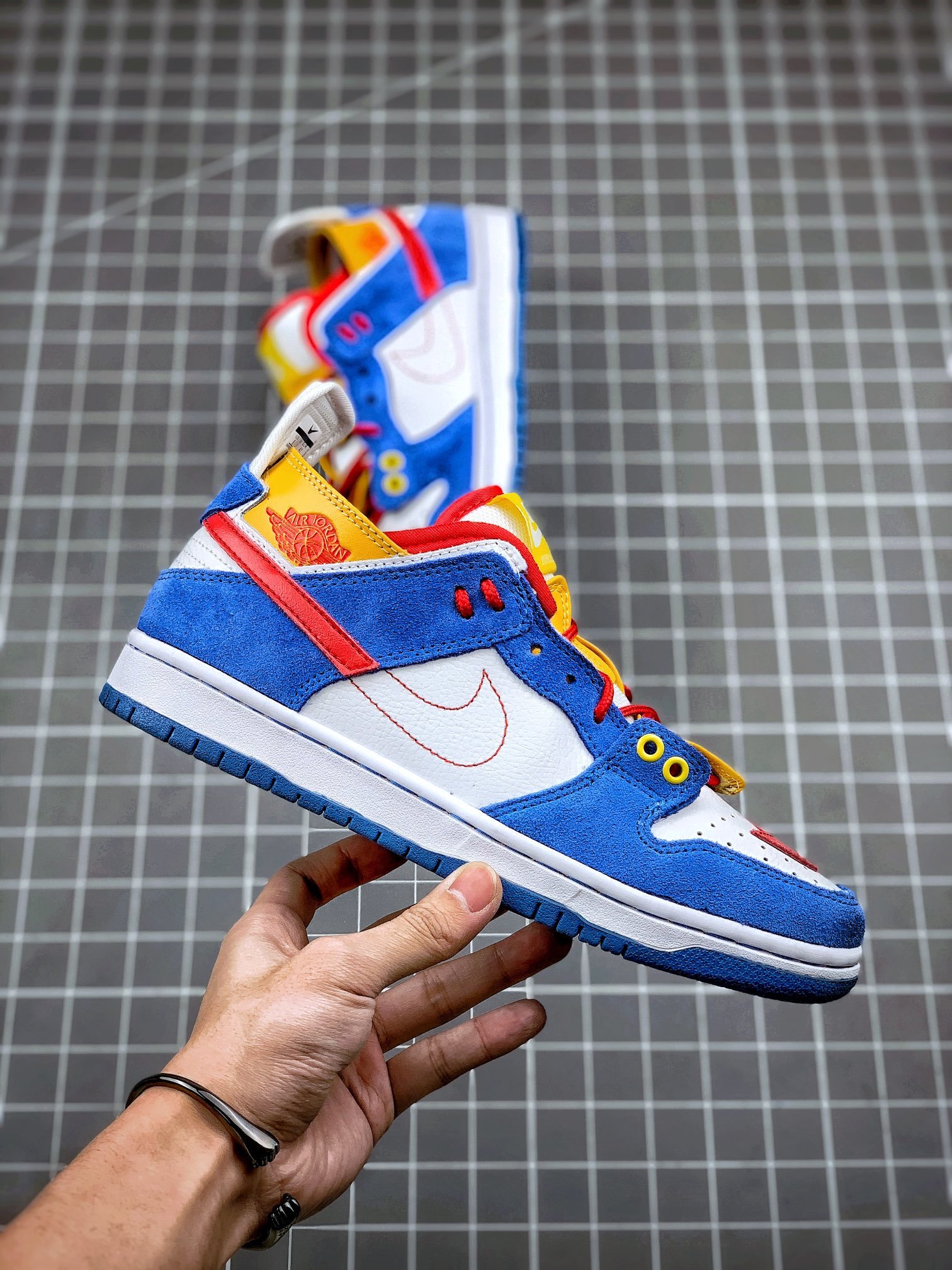 1:1 Quality Dunk Sb Mid Shoes Blue/White/Yellow-Red 3