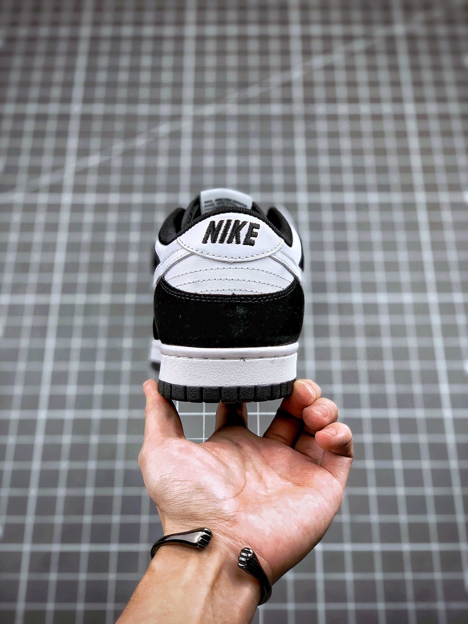 Suede Material Sb Zoom Dunk Low Gs Black/Black/White 3