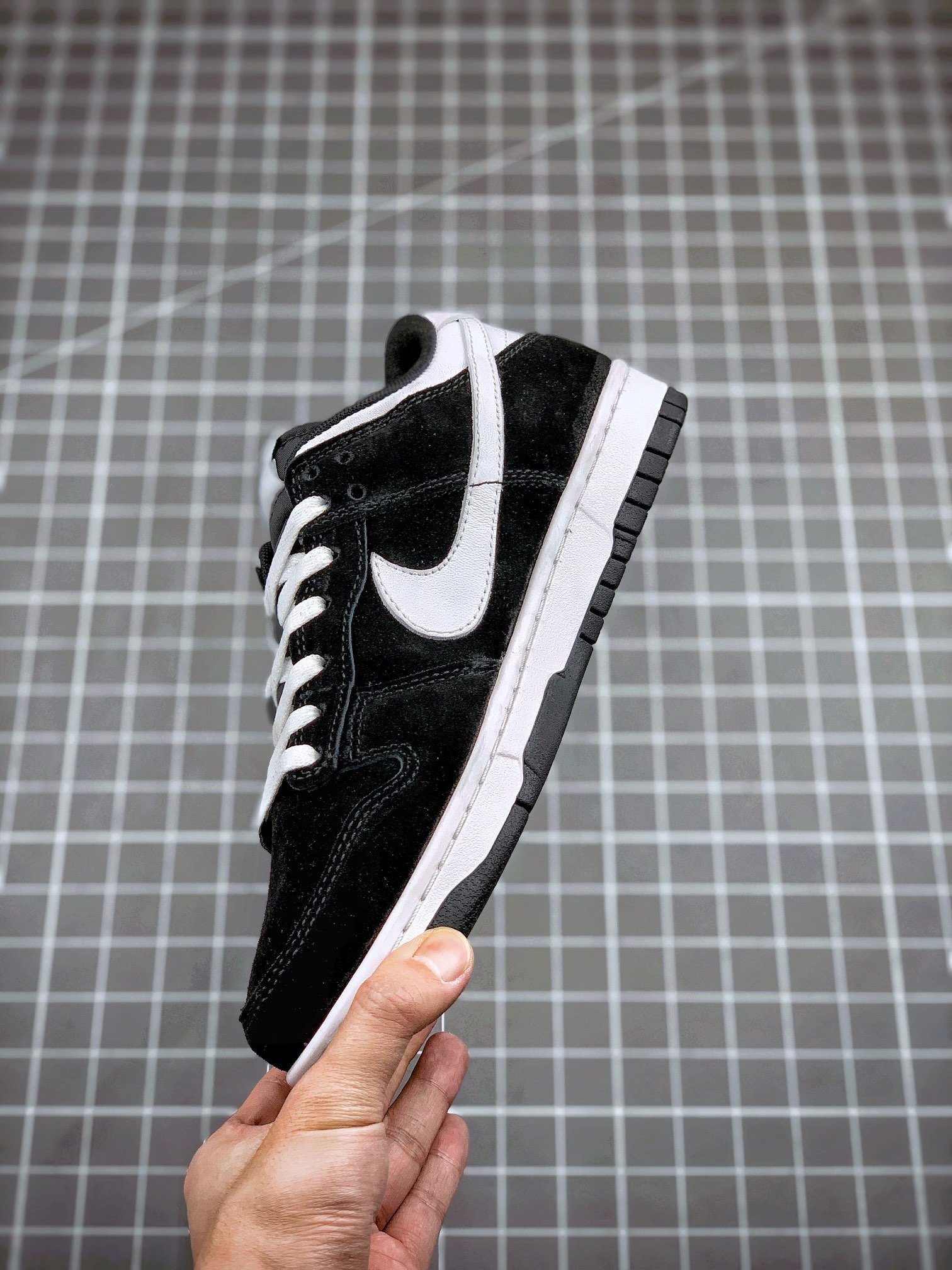 Suede Material Sb Zoom Dunk Low Gs Black/Black/White 7