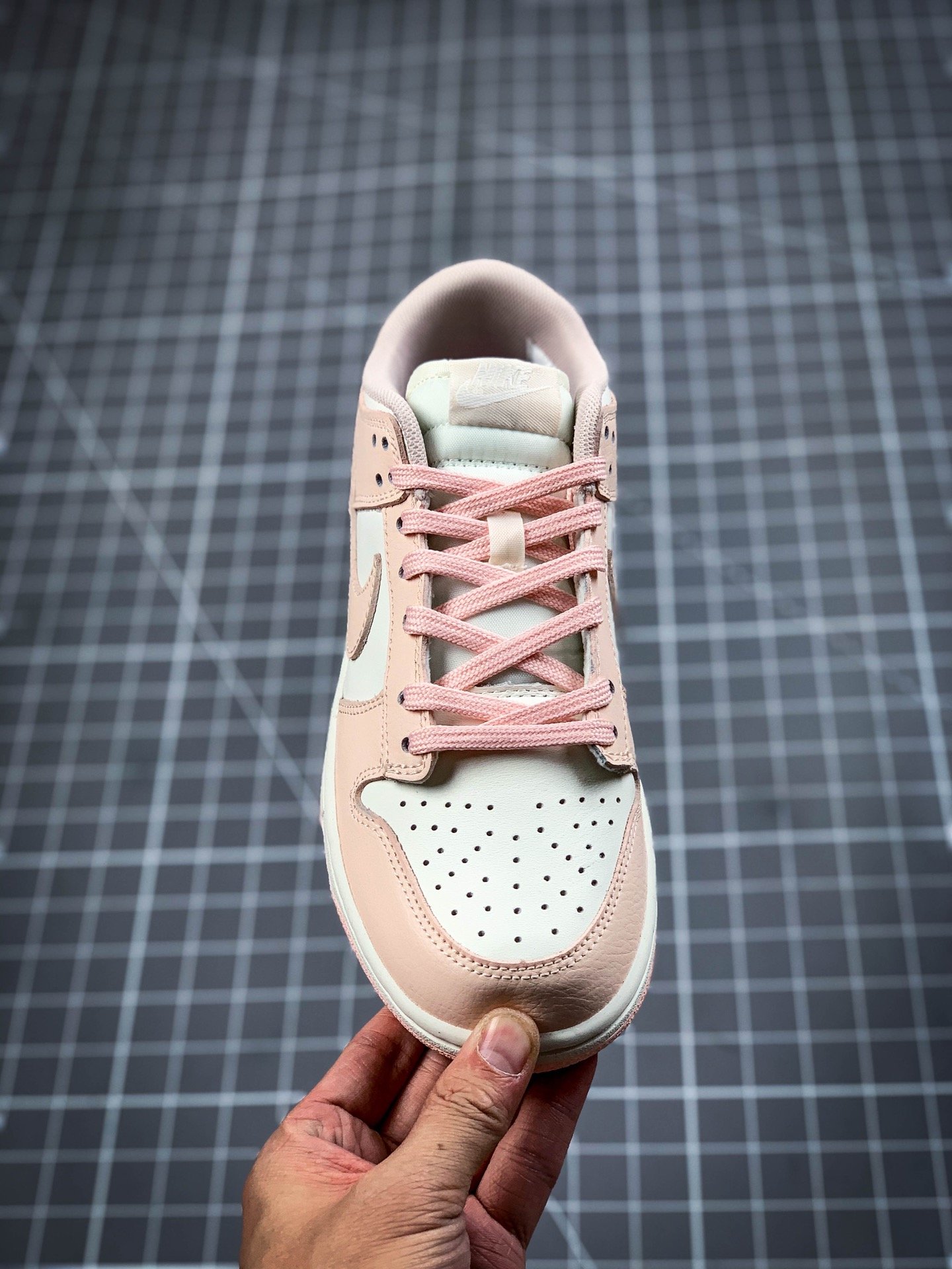 Jeff Staple X Sb Dunk Low Pink/White Pigeon 11