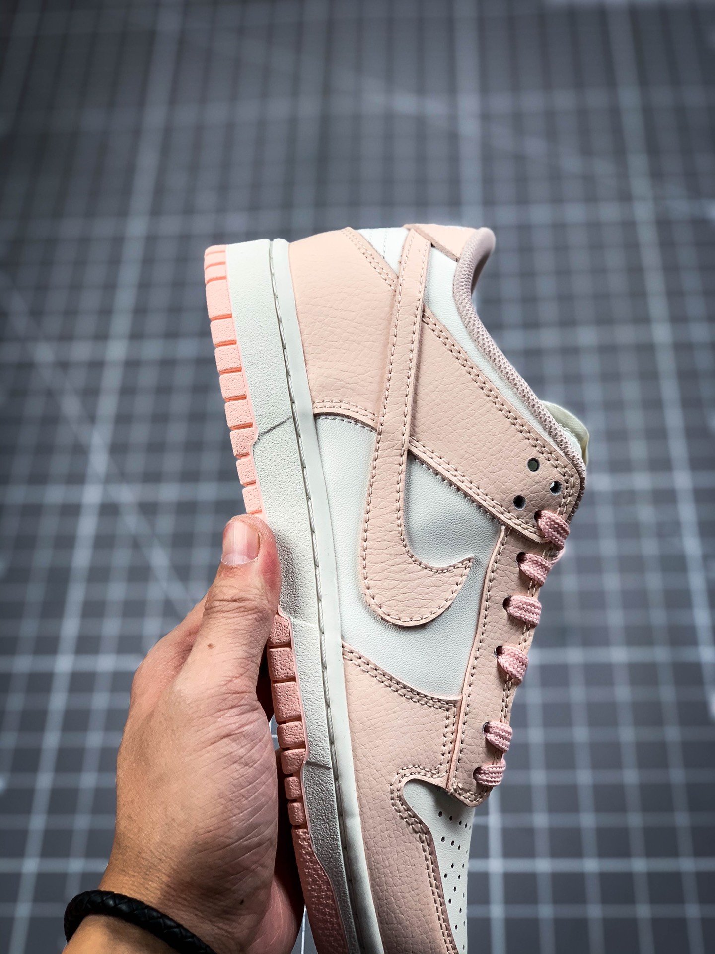 Jeff Staple X Sb Dunk Low Pink/White Pigeon 15