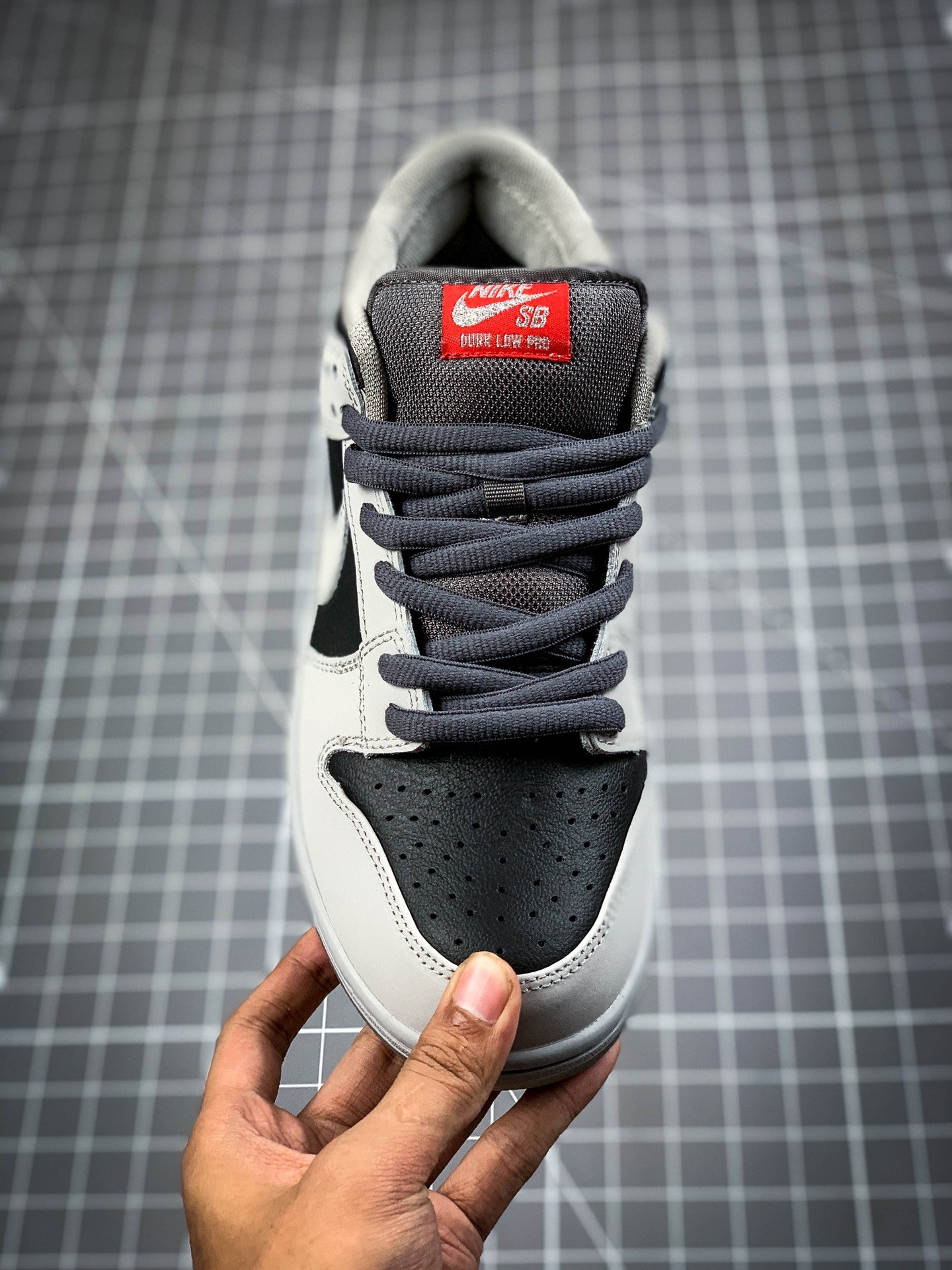 Atlas X Dunk Low Premium Sb Wolf Grey/Black/Red 13