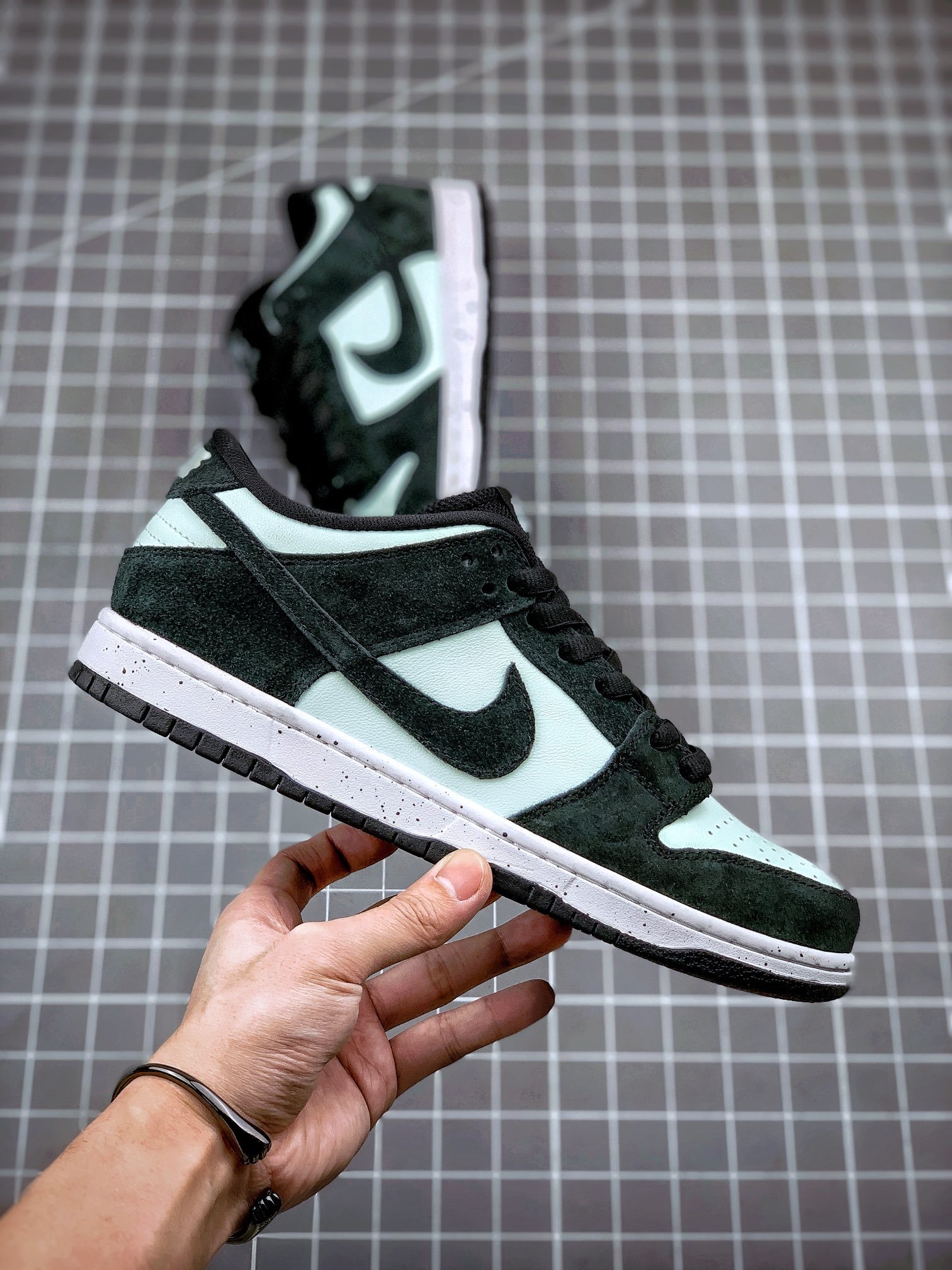 Original Quality Zoom Dunk Low Pro Sb Barely Green Black/Barely Green-White 3