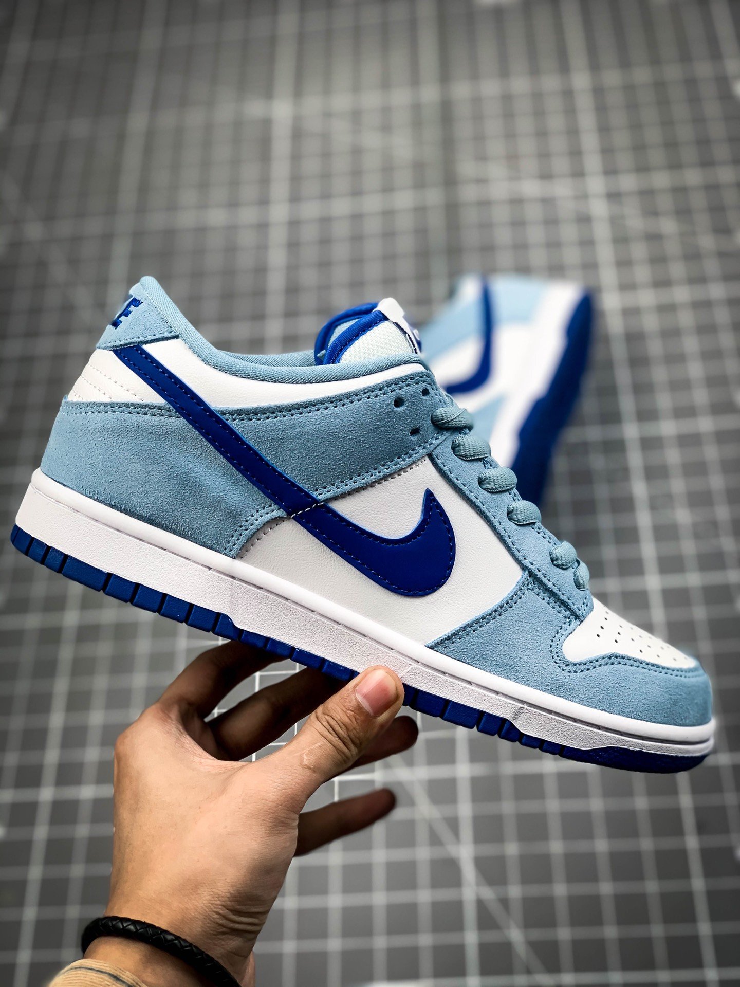 Sb Dunk Low White/Light Blue/Royal Blue 5