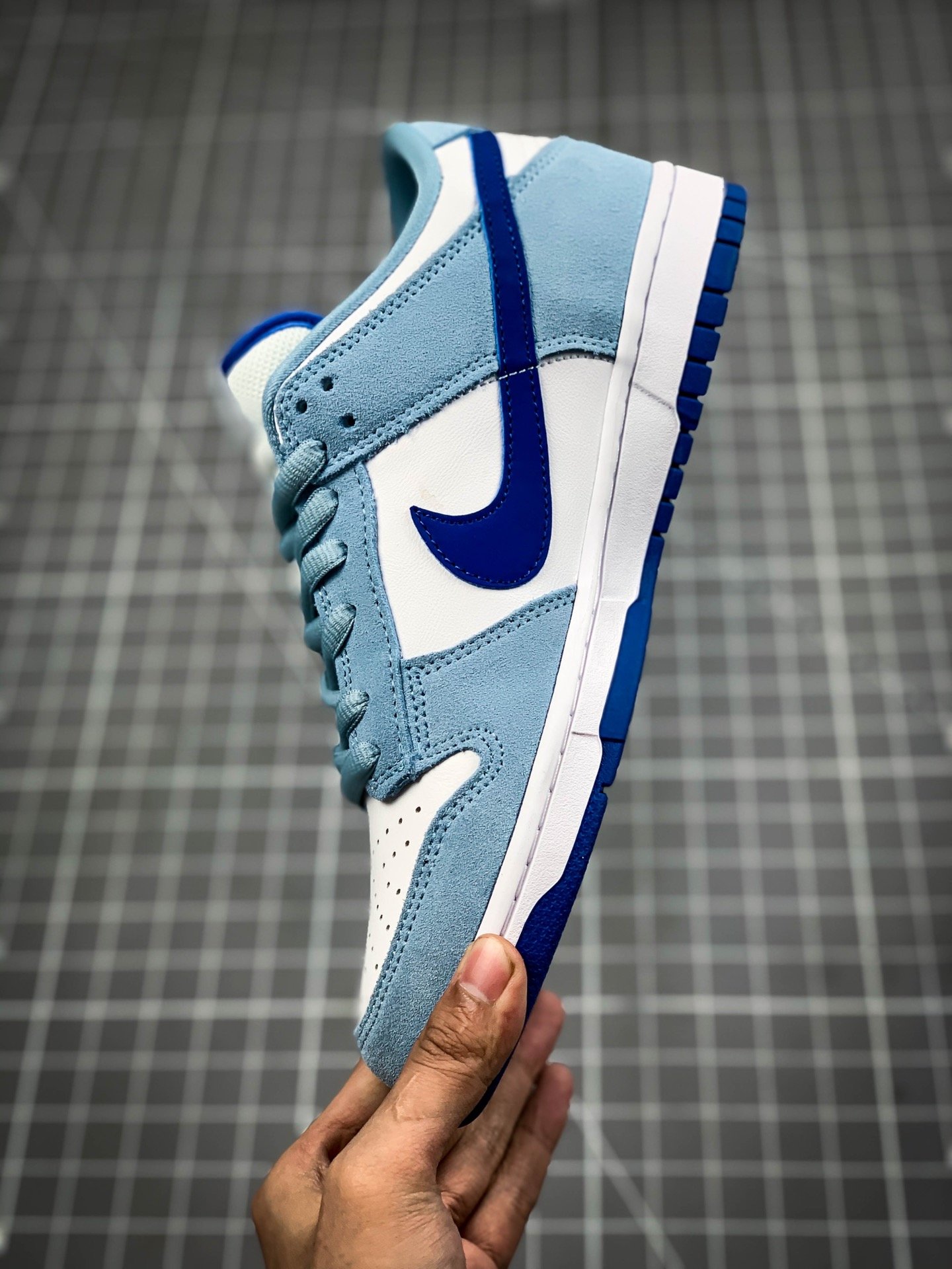 Sb Dunk Low White/Light Blue/Royal Blue 7