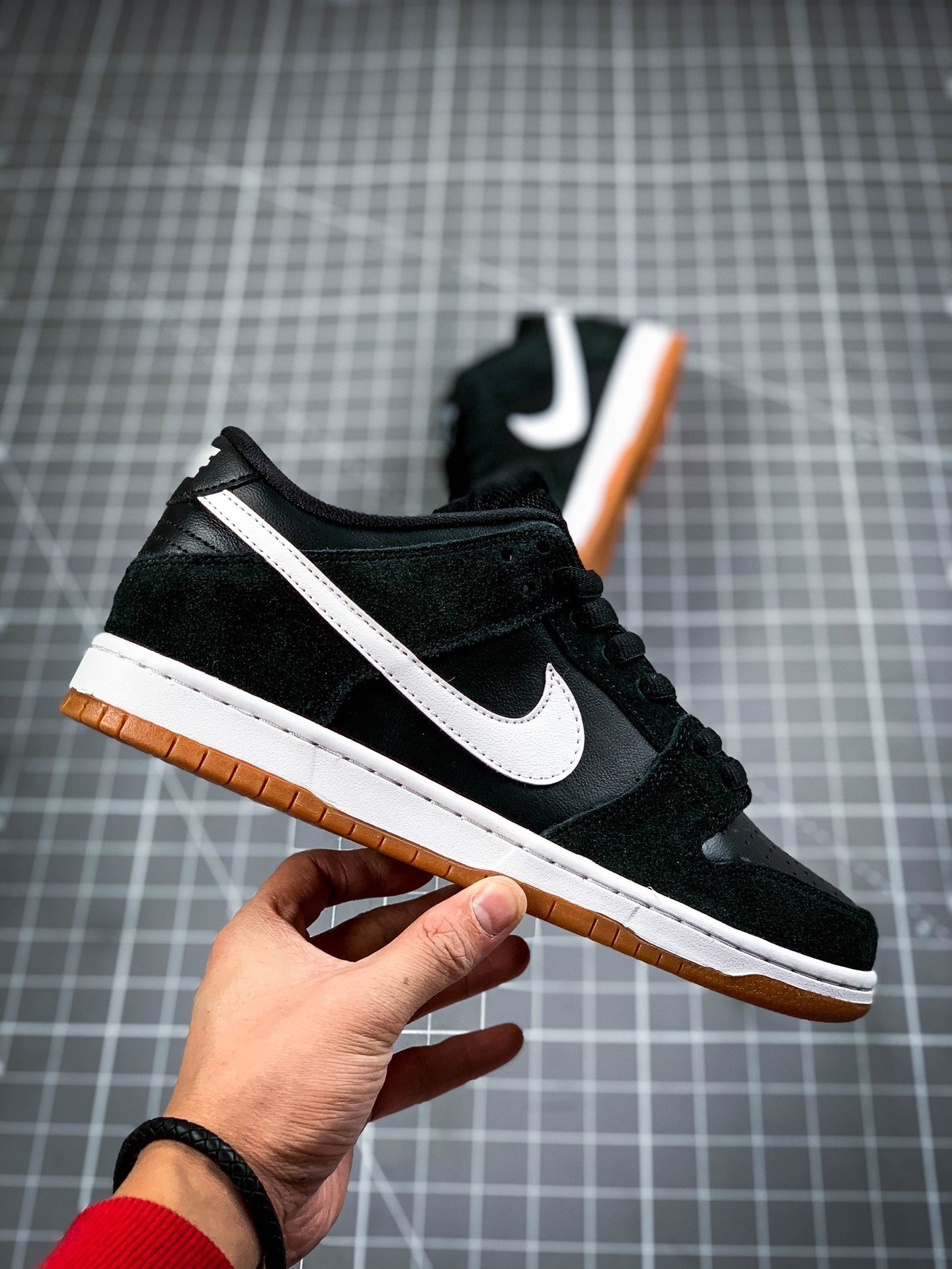 Sb Zoom Dunk Low Pro Black/White-Gum Light Brown 3