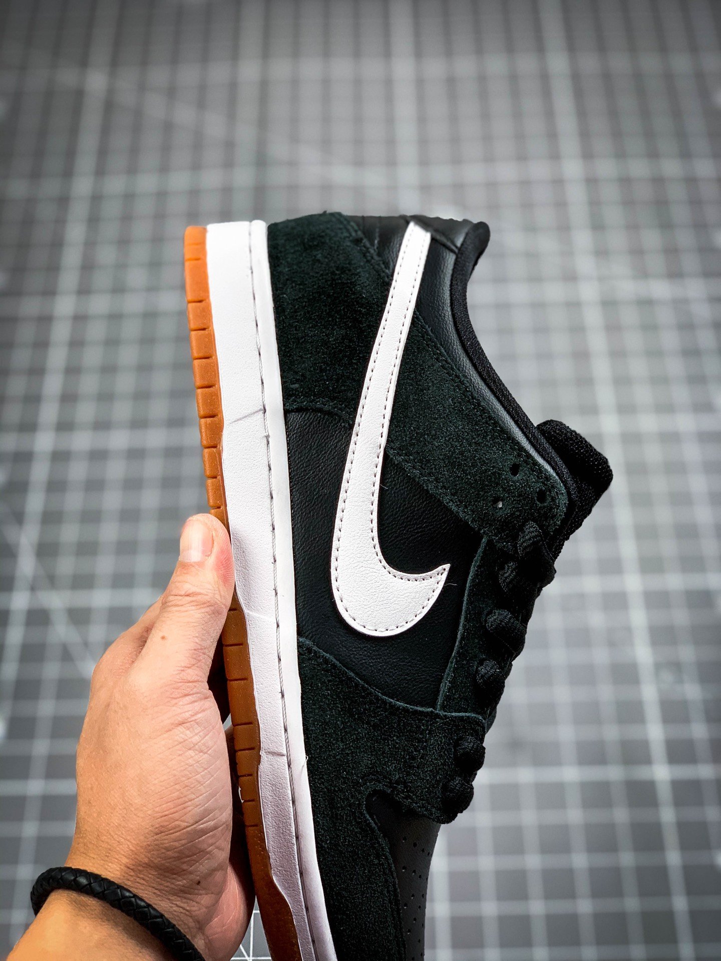 Sb Zoom Dunk Low Pro Black/White-Gum Light Brown 15